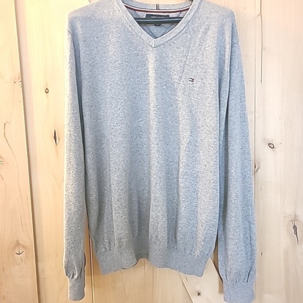 Tommy Hilfiger Mens V Neck Sweater, Long Sleeve Casual Classic Top, XL